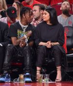 Access_Kardashian_28529.jpg