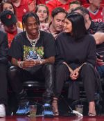 Access_Kardashian_28929.jpg