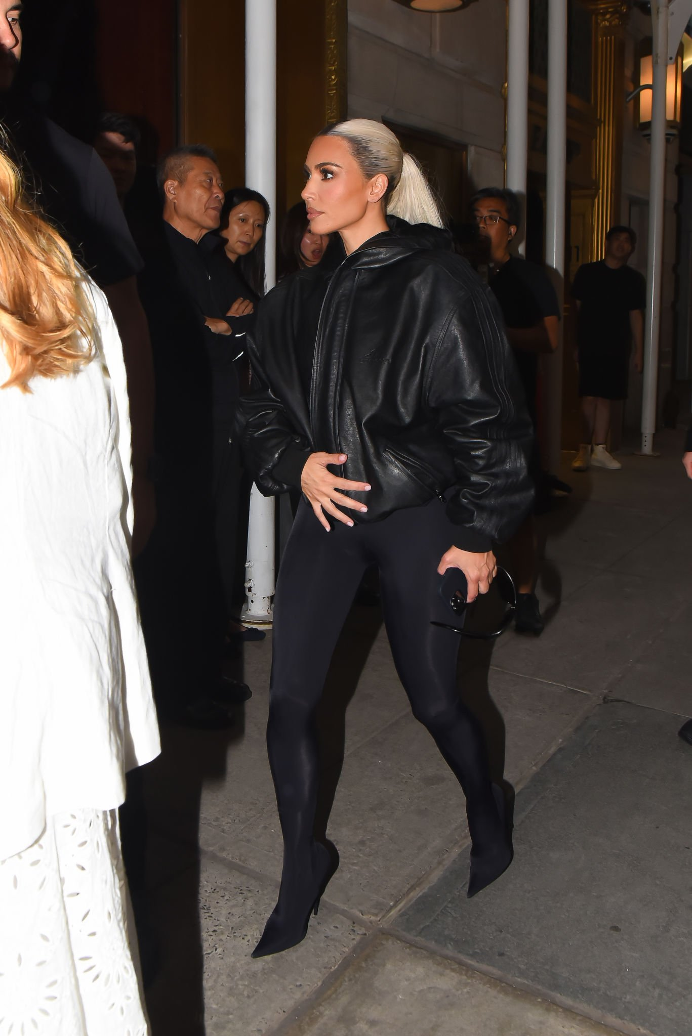 Access_Kardashian_09.png