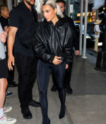 Access_Kardashian_022.png