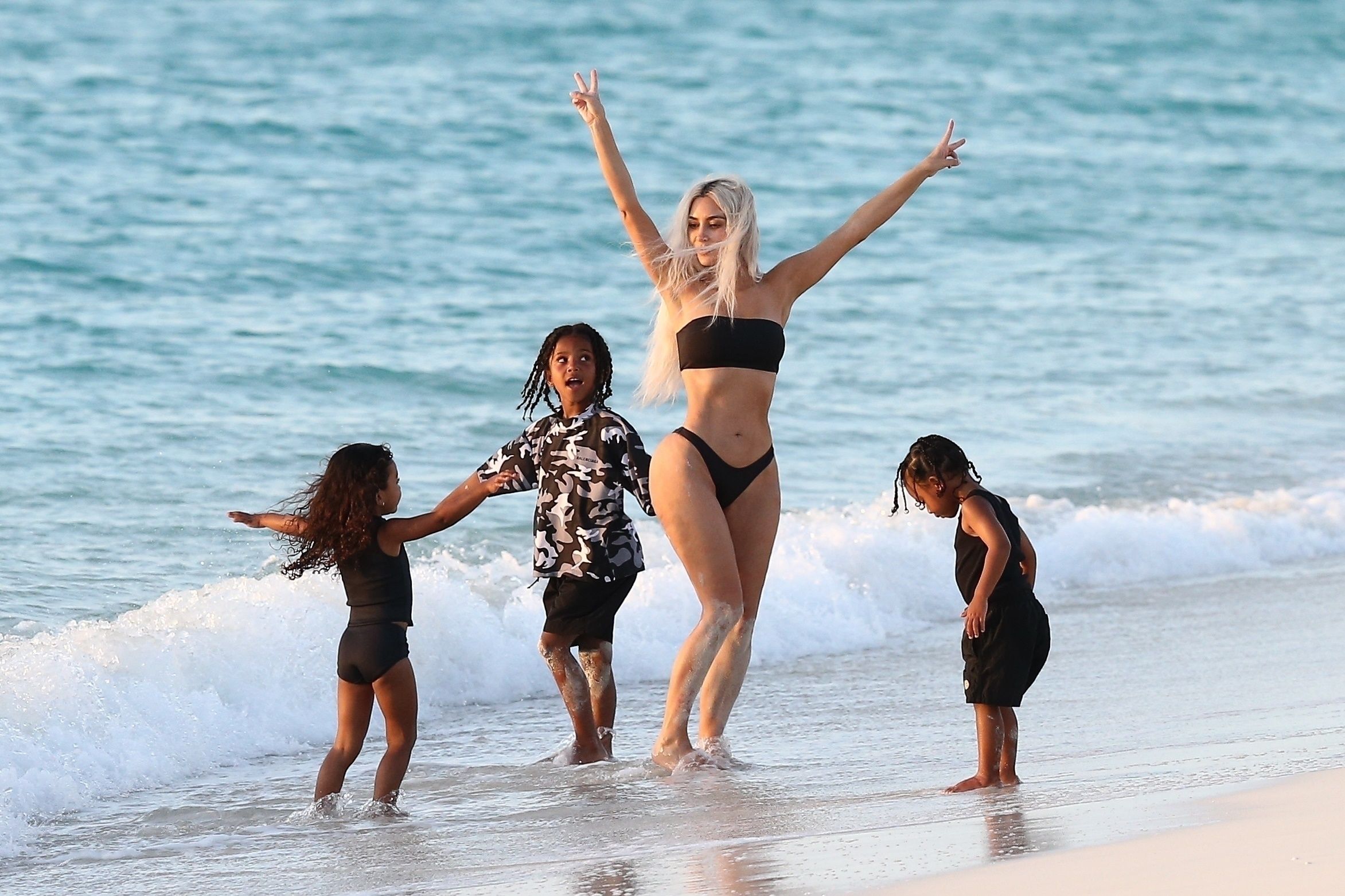 Access_Kardashian_004.jpg