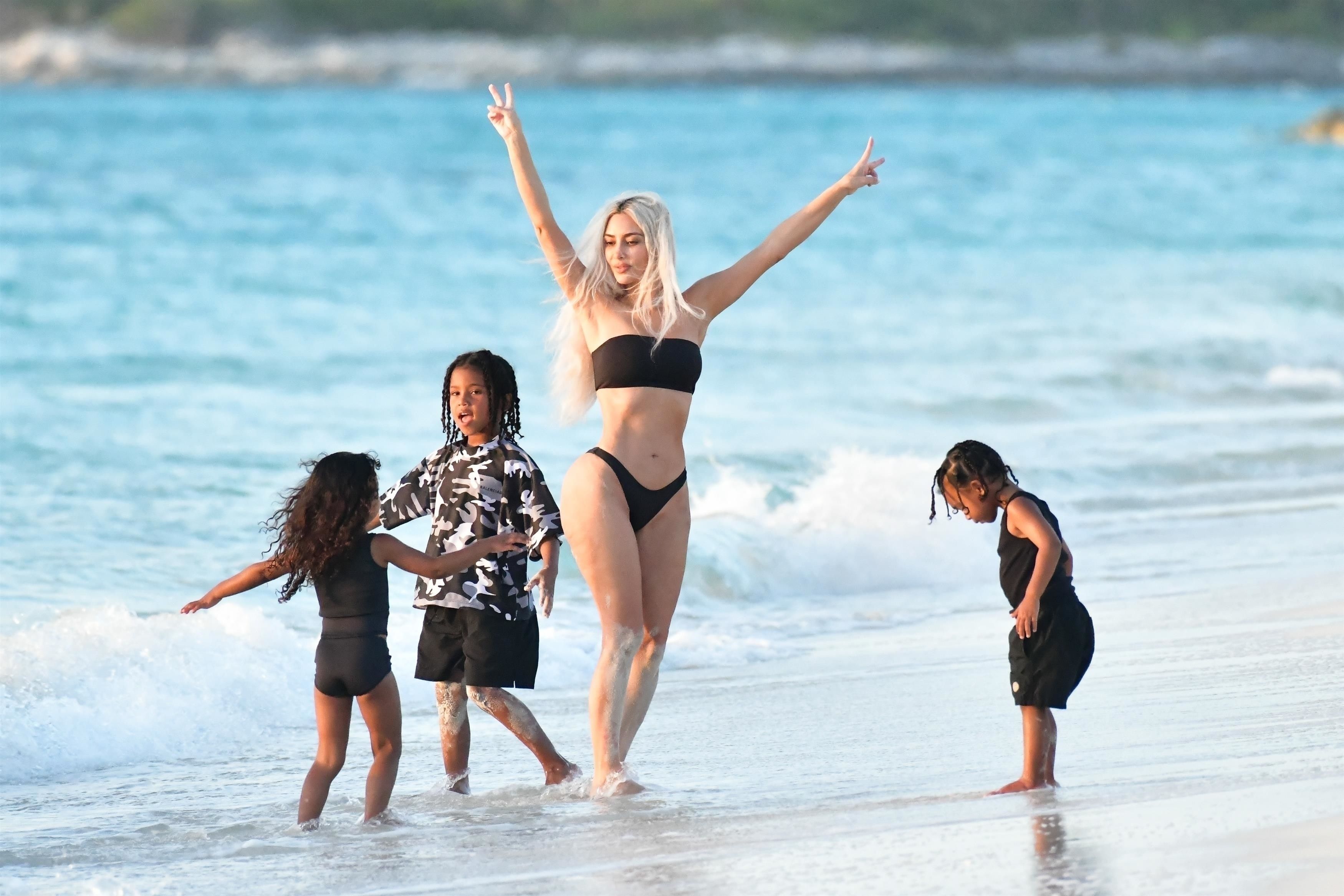 Access_Kardashian_075.jpg