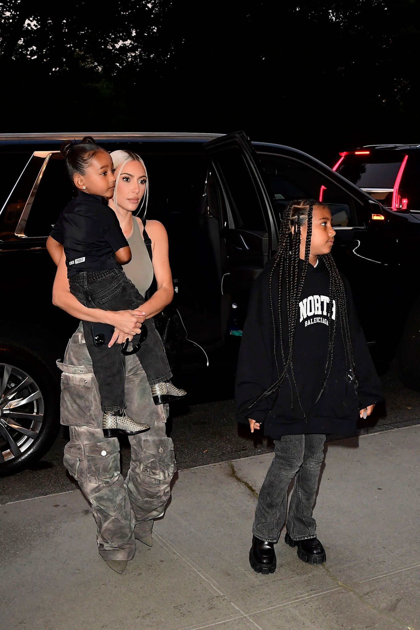 Access_Kardashian_017.png
