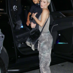 Access_Kardashian_020.png