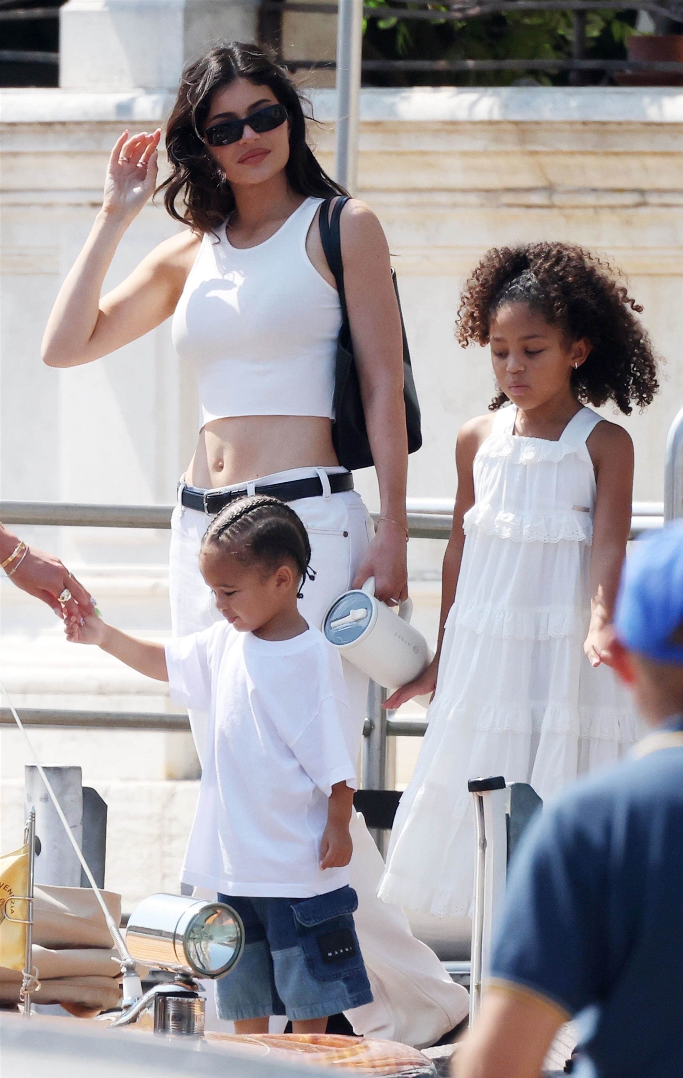 Access_Kardashian_16.jpg
