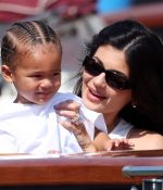 Access_Kardashian_11.jpg