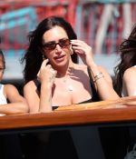 Access_Kardashian_30.jpg