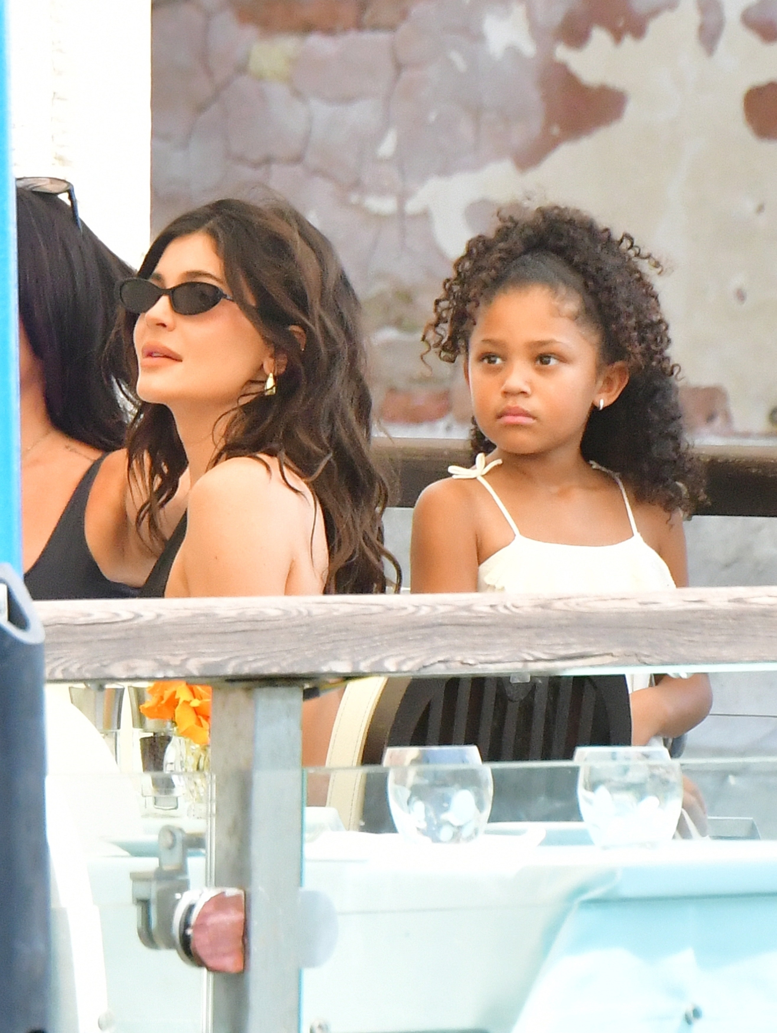 Access_Kardashian_5.jpg