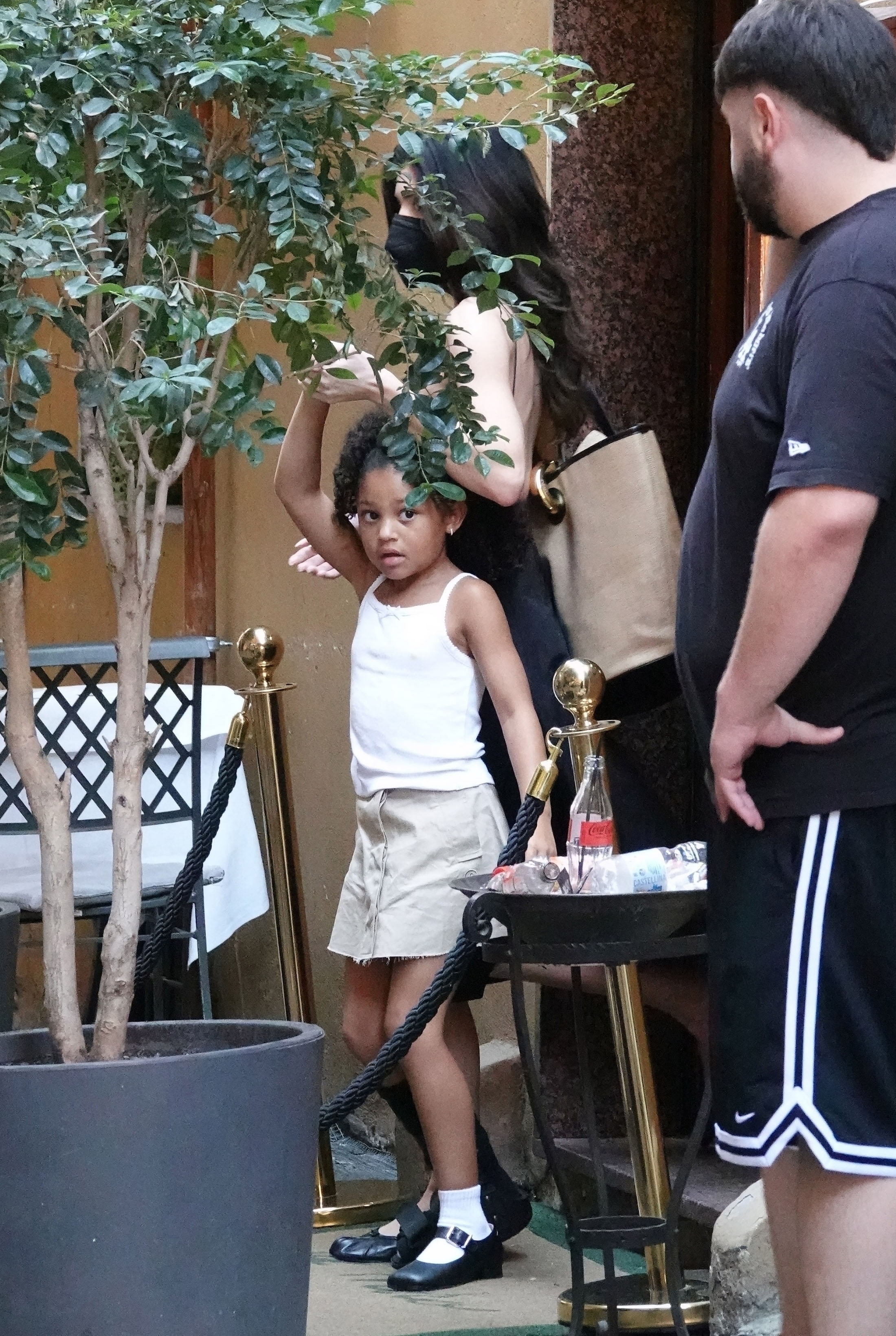 Access_Kardashian_1.jpg
