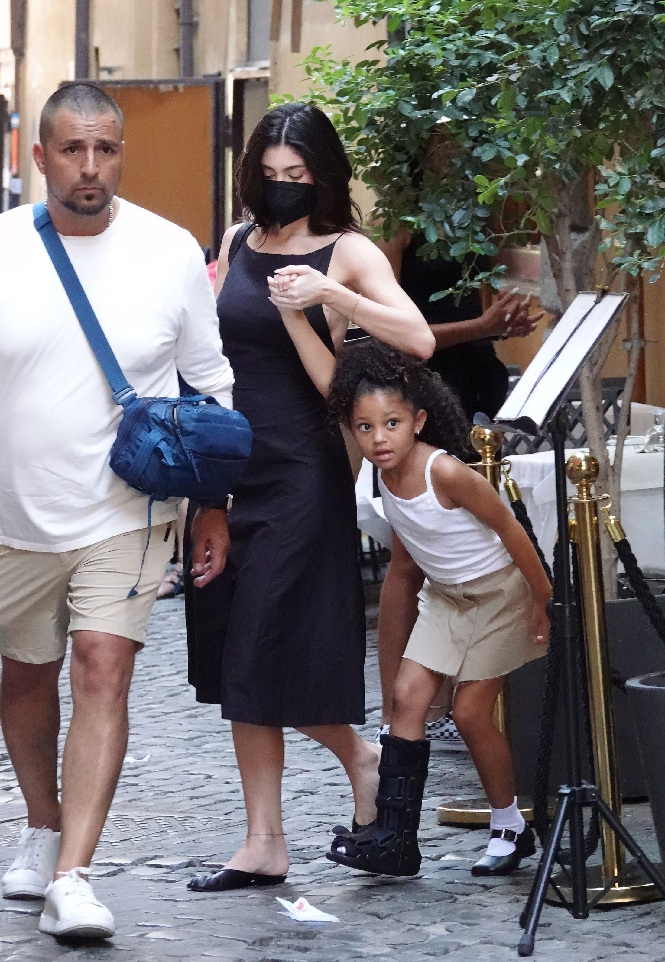 Access_Kardashian_3.jpg