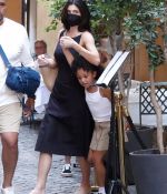 Access_Kardashian_2.jpg