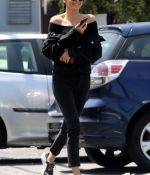 Access_Kardashian_7.jpg