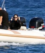Access_Kardashian_16.jpg