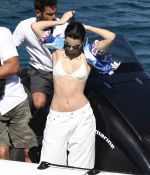 Access_Kardashian_16.jpg