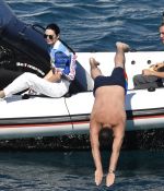 Access_Kardashian_30.jpg