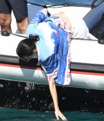 Access_Kardashian_7.jpg