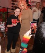 Access_Kardashian_5.jpg