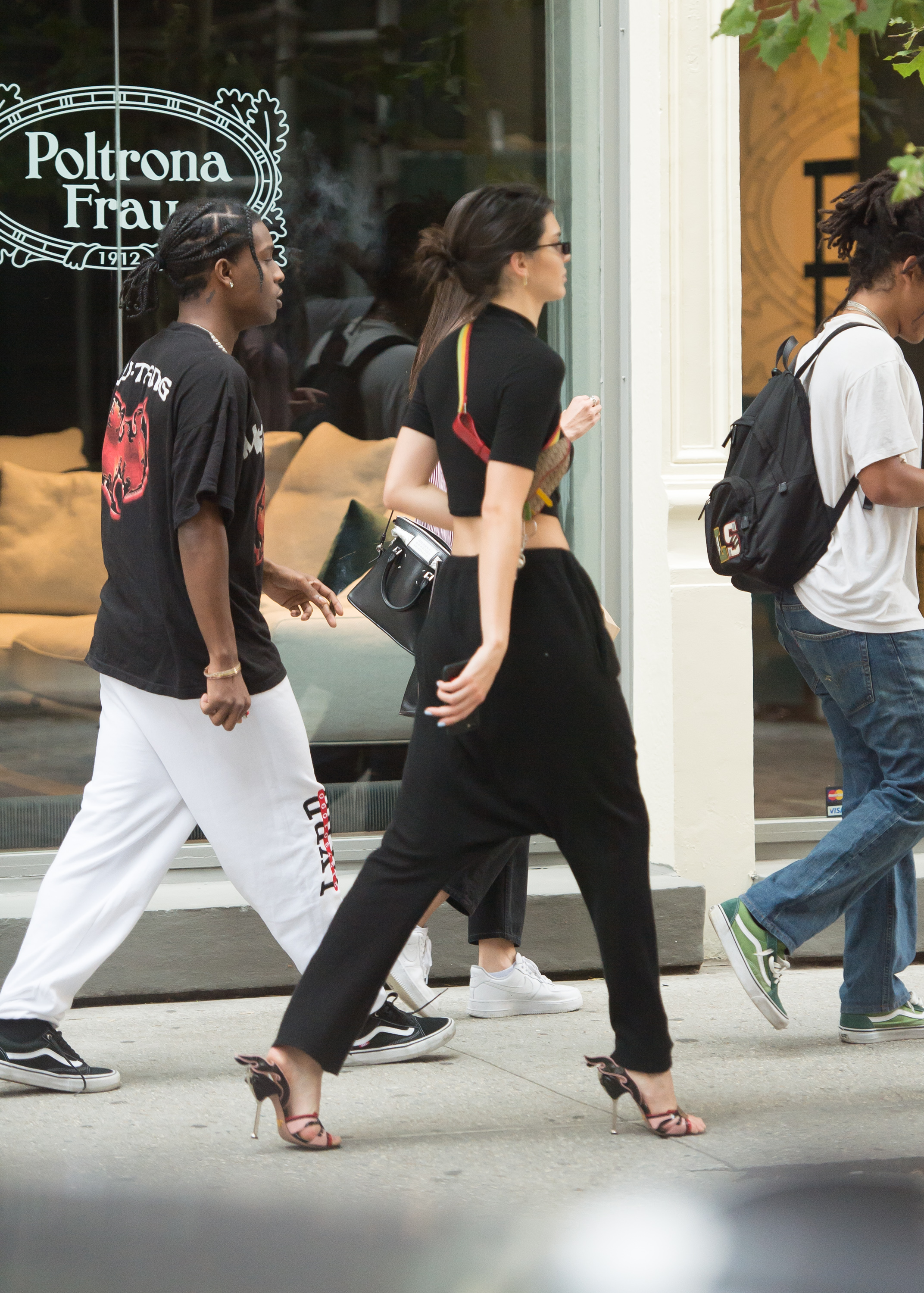 Access_Kardashian_14.jpg