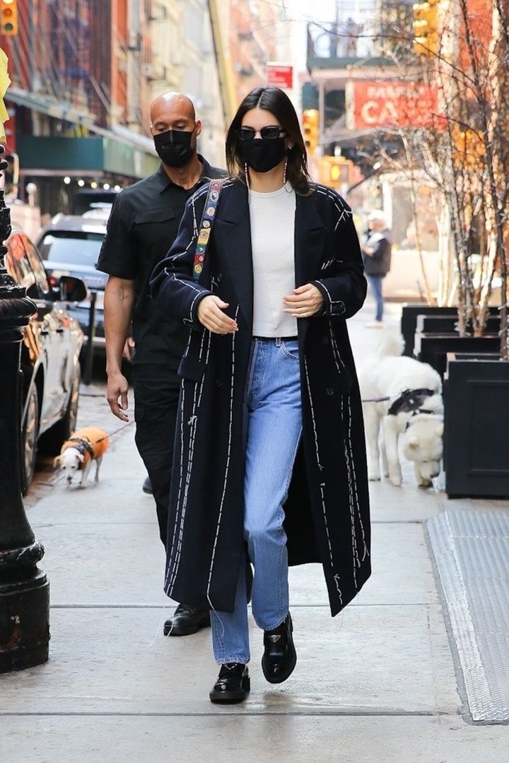 Access_Kardashian_001.jpg
