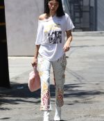 Access_Kardashian_17.jpg