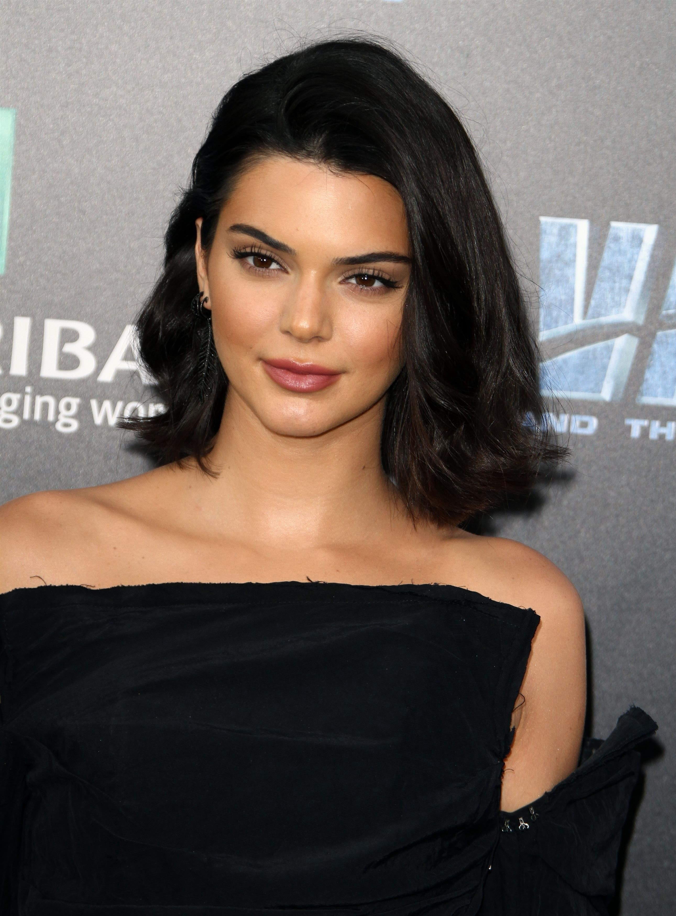 Access_Kardashian_97.jpg