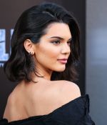 Access_Kardashian_160.jpg