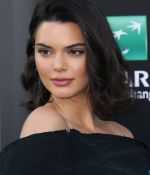 Access_Kardashian_256.jpg