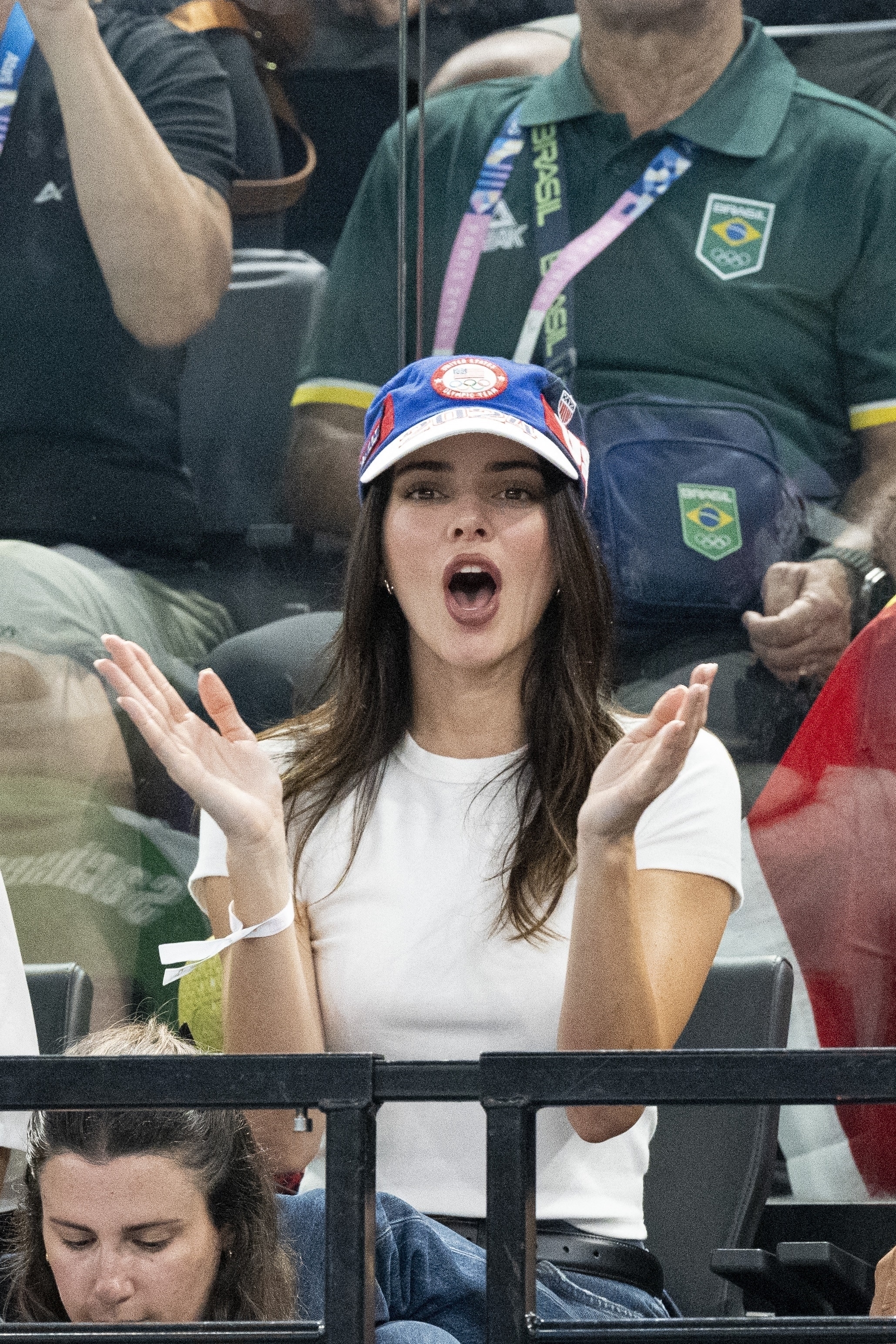 Access_Kardashian_28429~0.jpg