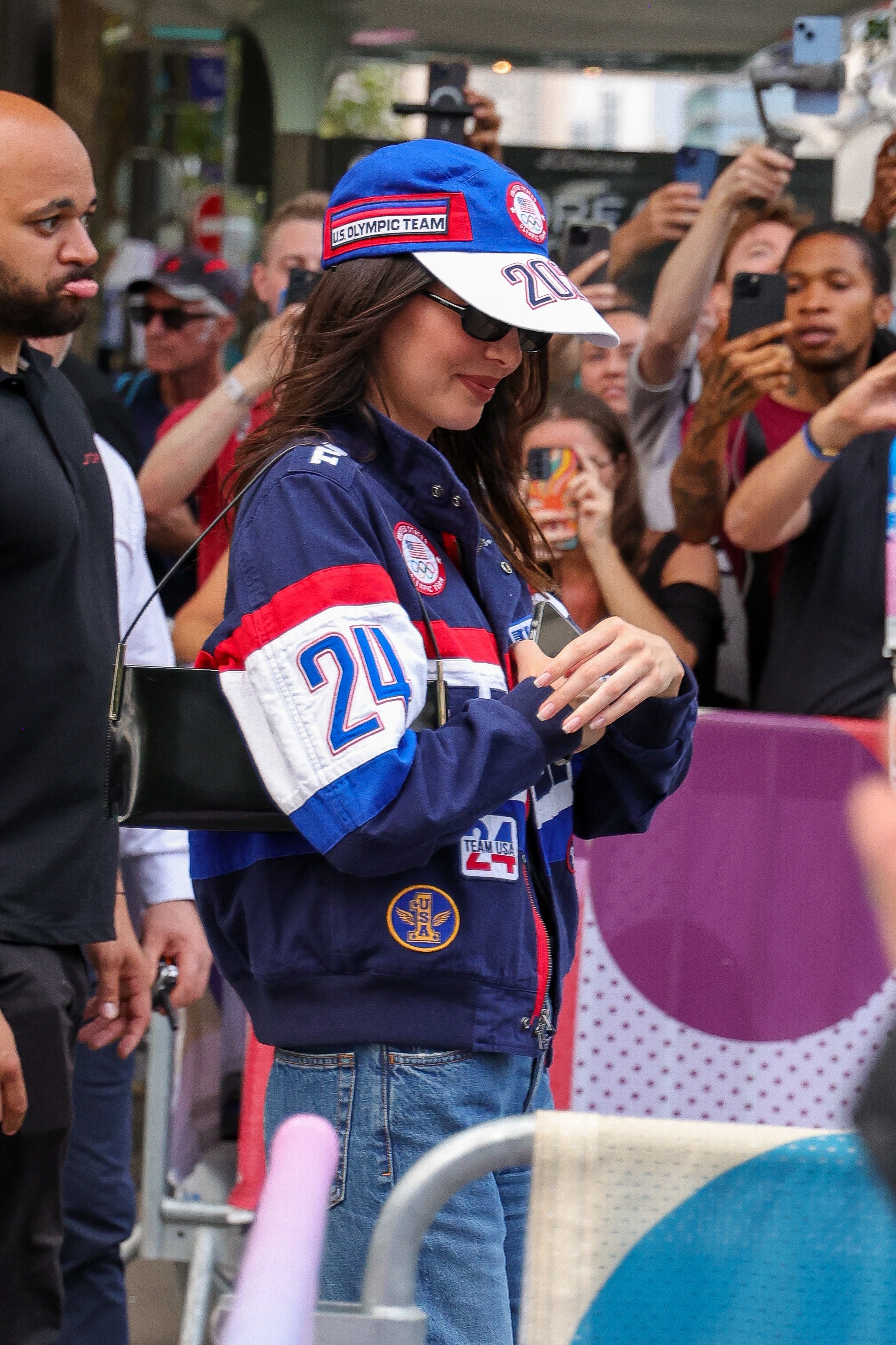 Access_Kardashian_281629~1.jpg
