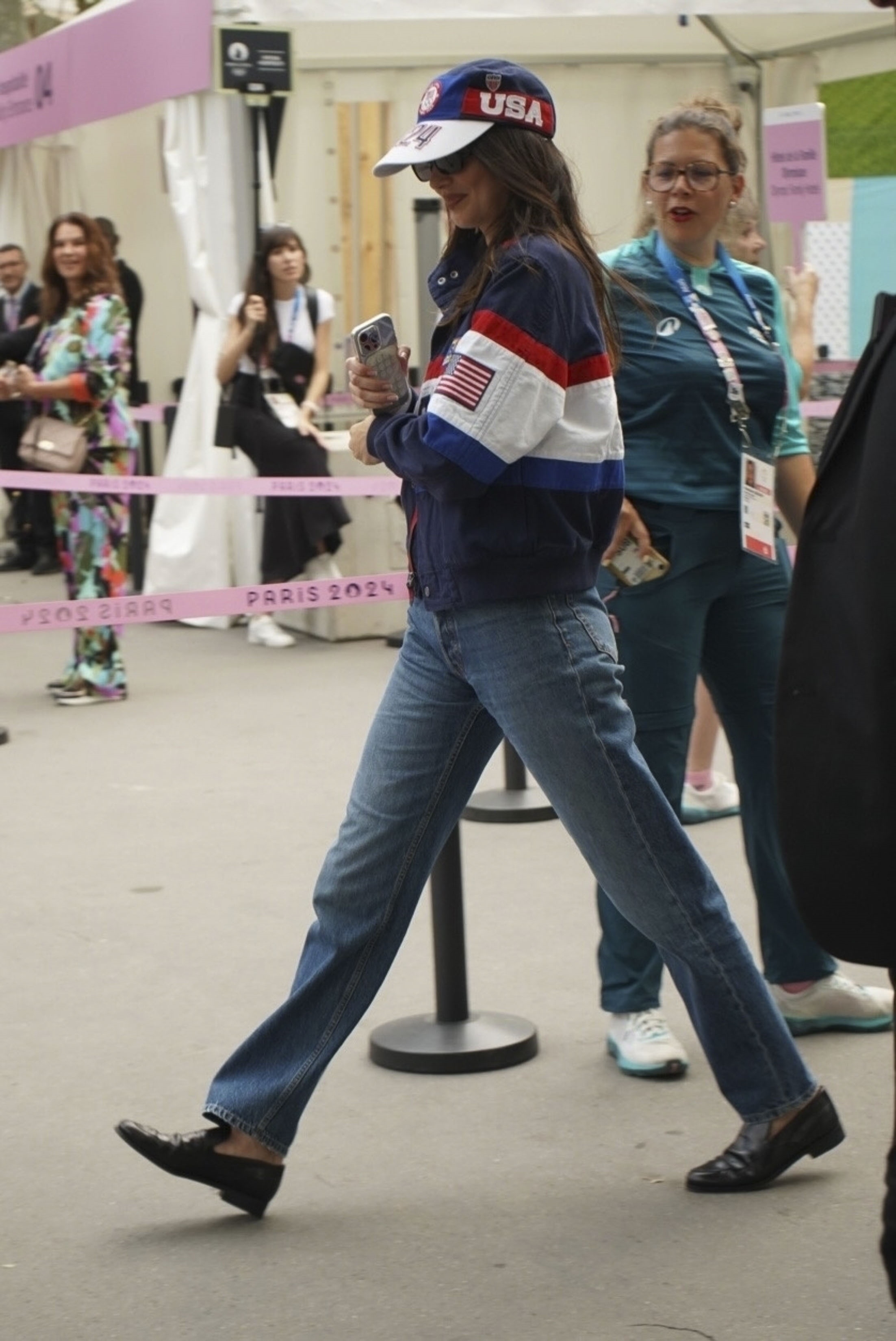 Access_Kardashian_282029~0.jpg