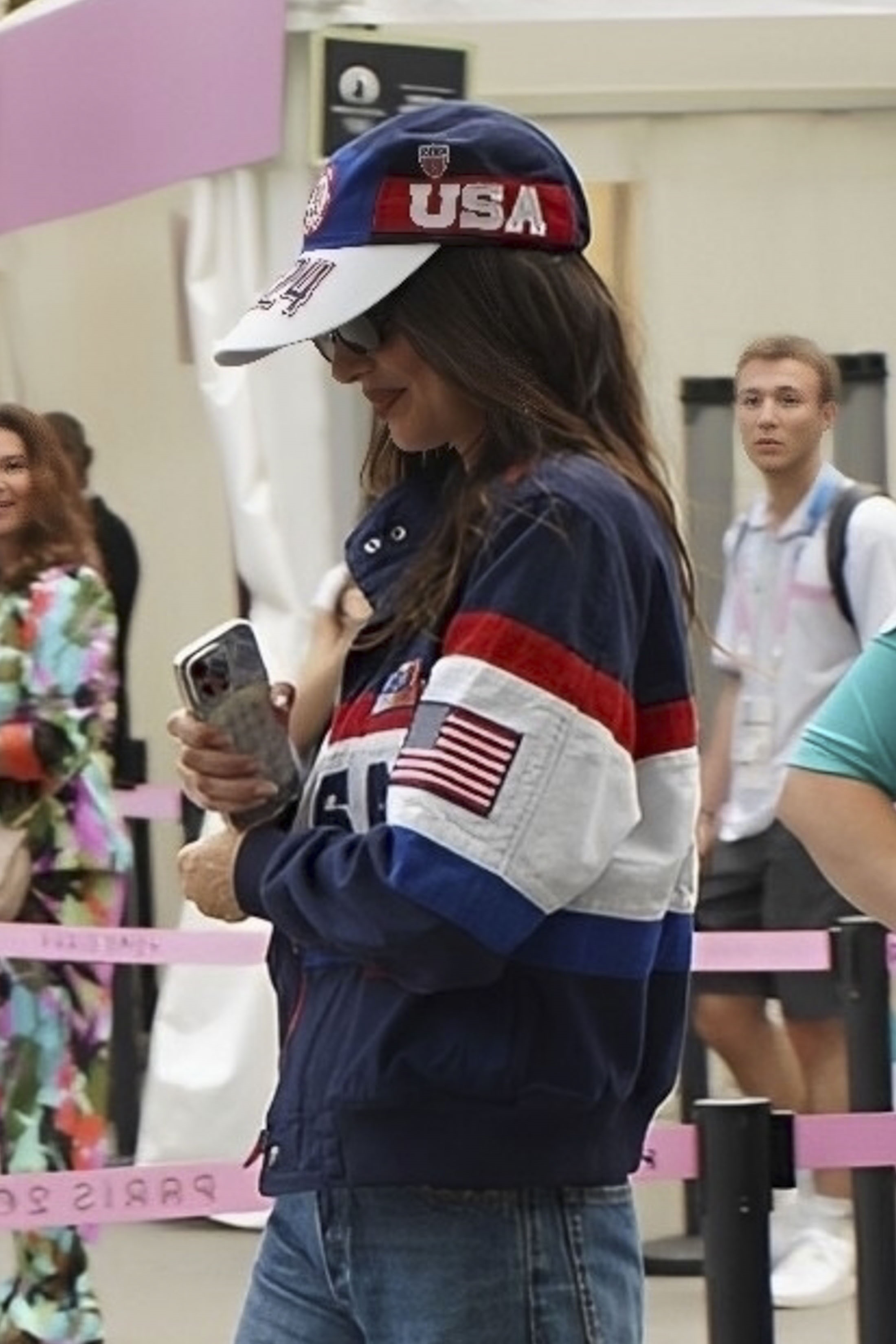 Access_Kardashian_28529~0.jpg