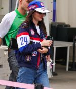 Access_Kardashian_281129~2.jpg