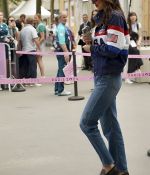 Access_Kardashian_281229~0.jpg