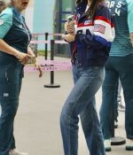 Access_Kardashian_28229~0.jpg