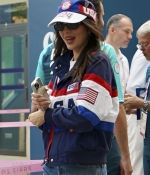 Access_Kardashian_28629~0.jpg