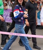 Access_Kardashian_28829.jpg