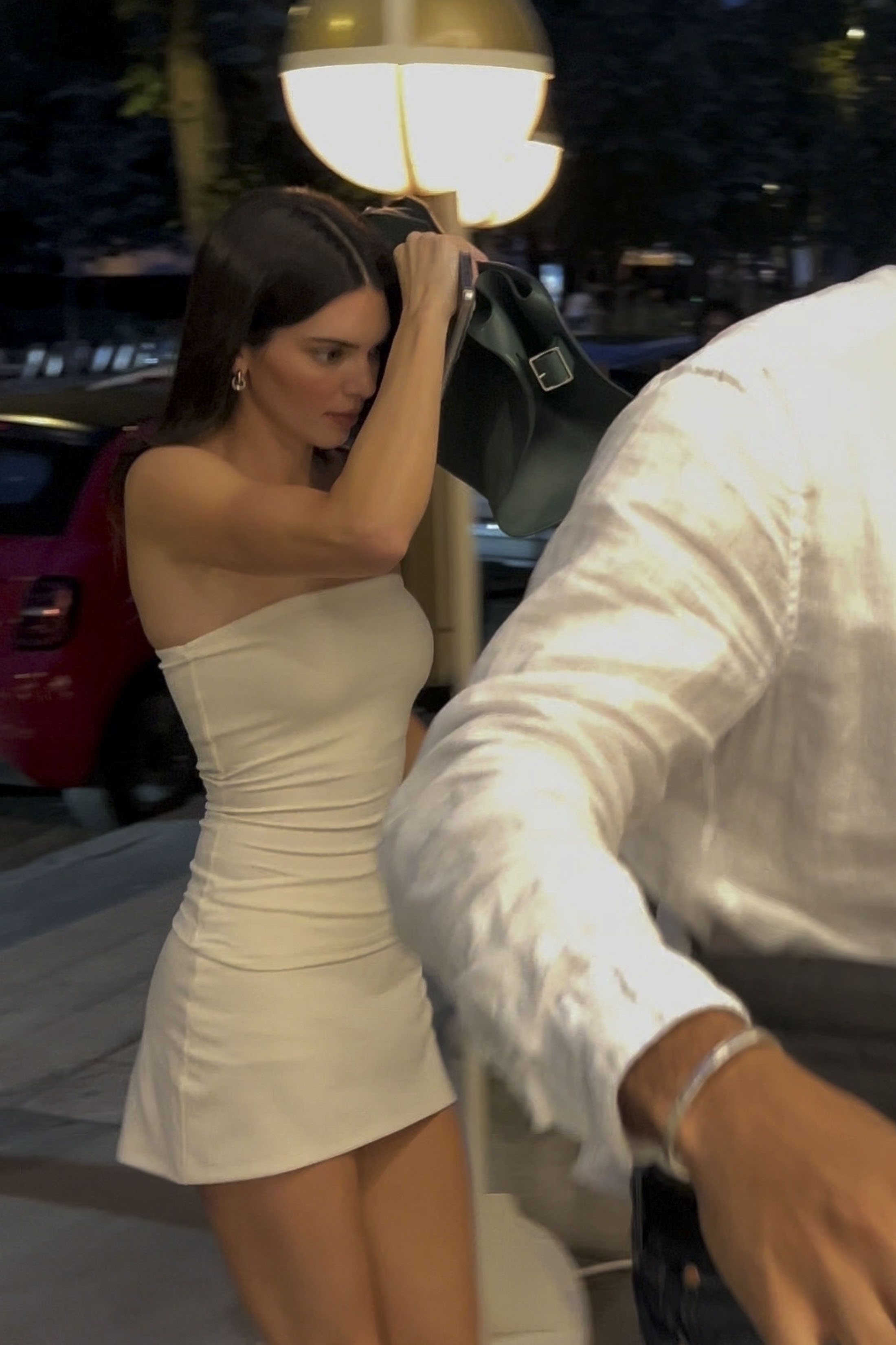 Access_Kardashian_281129~0.jpg