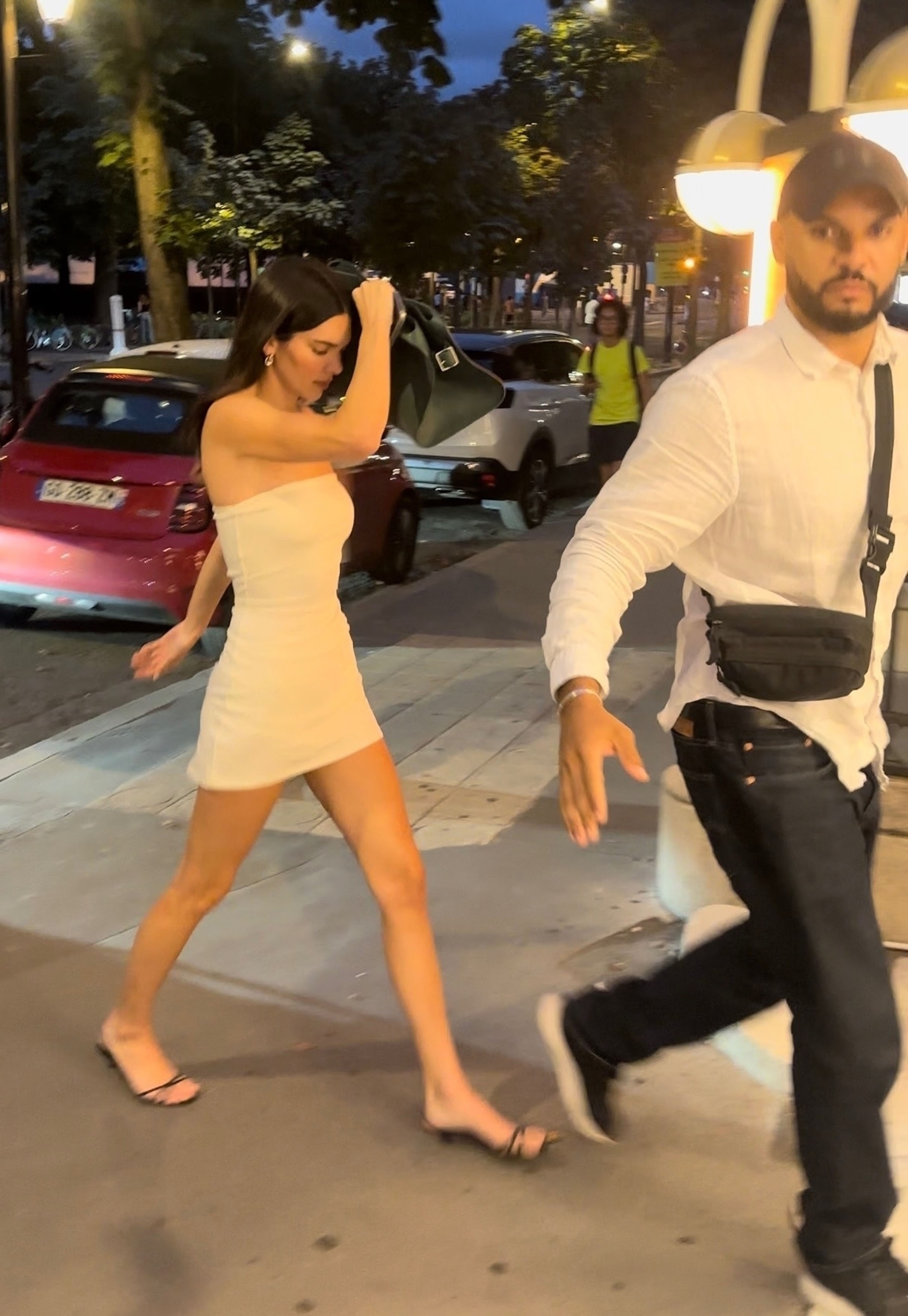 Access_Kardashian_28229~1.jpg