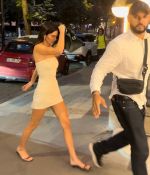 Access_Kardashian_28229~1.jpg