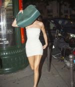 Access_Kardashian_28429.jpg