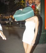 Access_Kardashian_28829.jpg