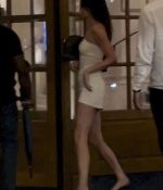 Access_Kardashian_28929~0.jpg