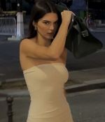 Access_Kardashian~0.jpg