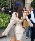 Access_Kardashian_281029~0.jpg
