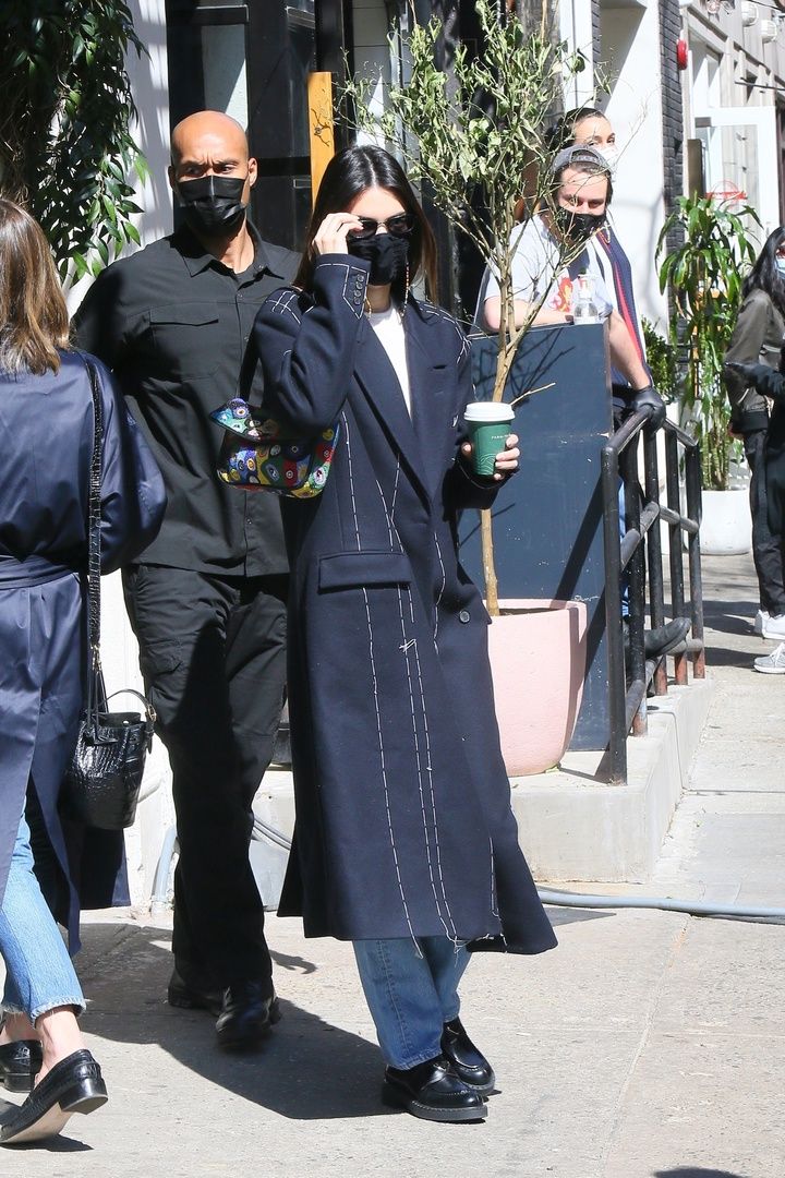 Access_Kardashian_001.jpg