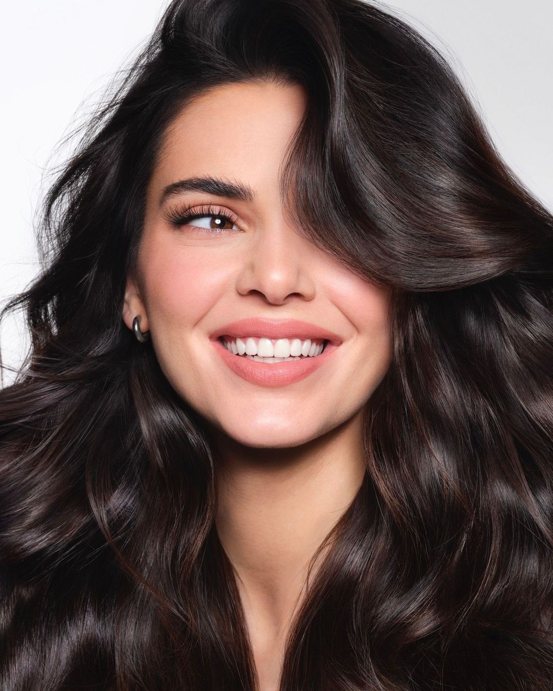 Access_Kardashian_01.jpg