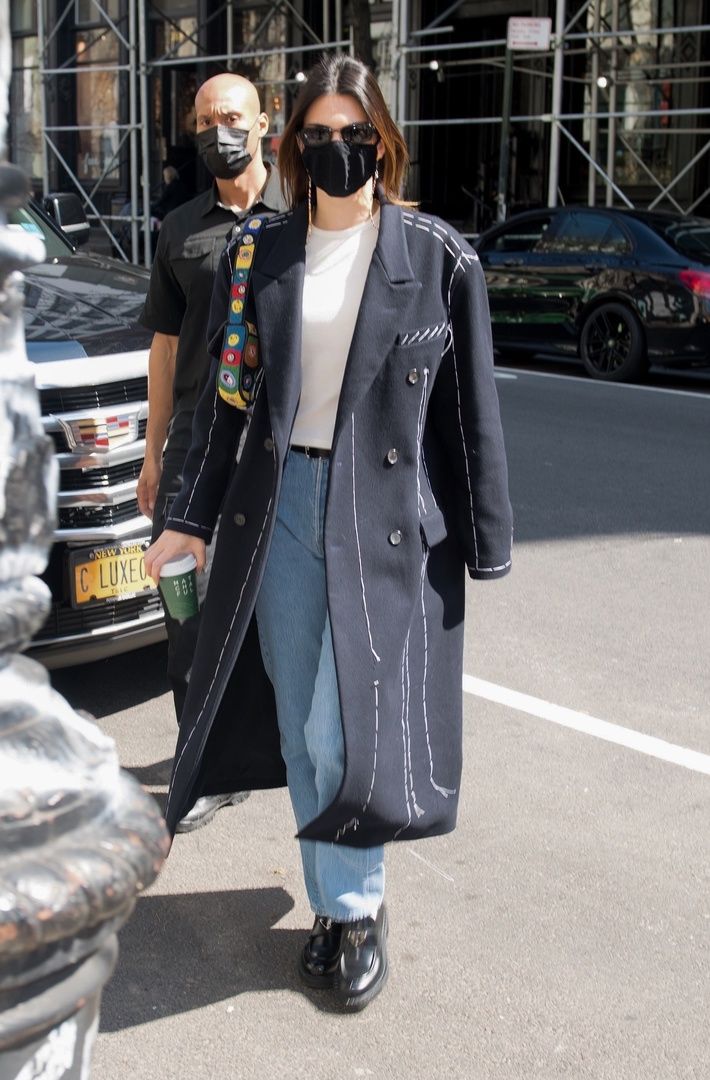Access_Kardashian_001.jpg