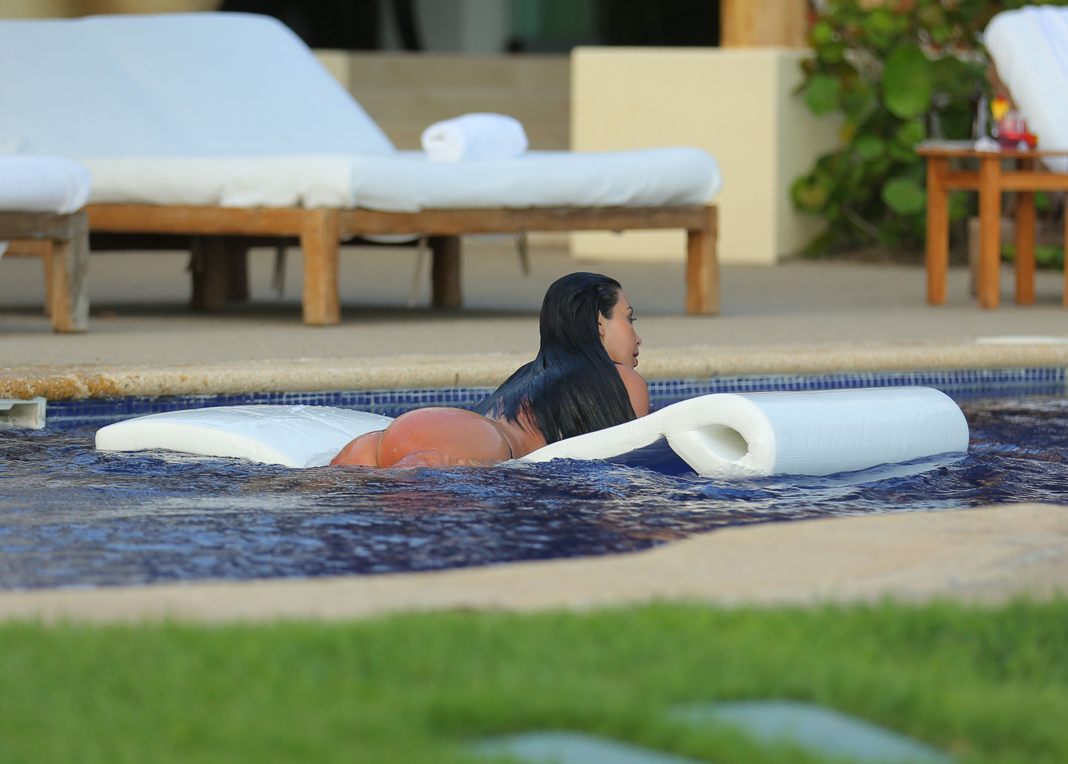 Access_Kardashian_8.jpg