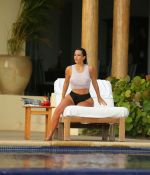 Access_Kardashian_20.jpg