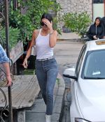 Access_Kardashian_11.jpg